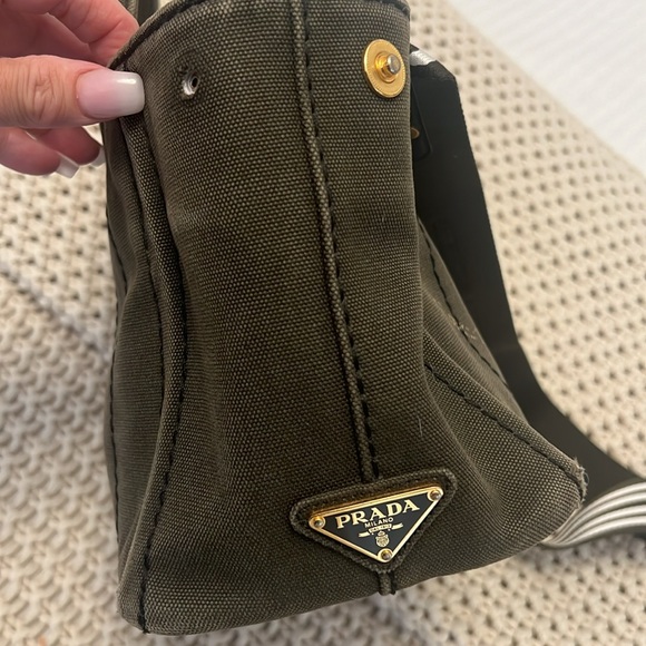 Authentic Prada bag with strap 2 way - Picture 12 of 17